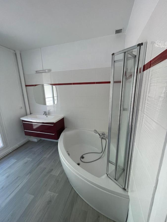 Vivez Au Coeur Historique - St Francois - Grand Appartement Confortable Hawr Zewnętrze zdjęcie